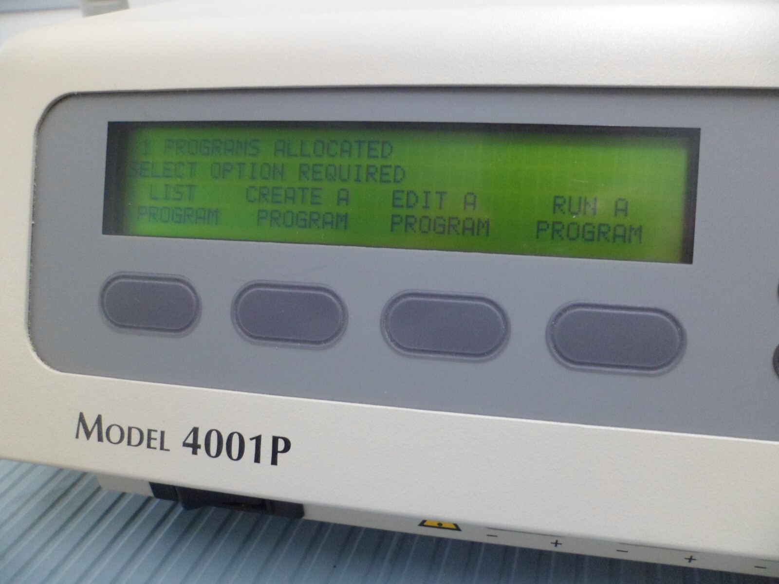 Life Technologies Model: 4001P Programmable Power Supply