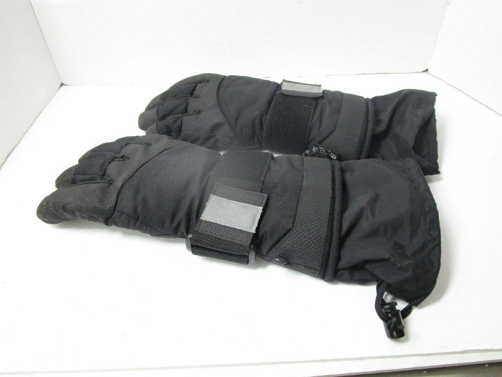 3M Thinsulate Winter Ski Gloves Men's M 40g Black Long Cuffs Hook Loop Clip