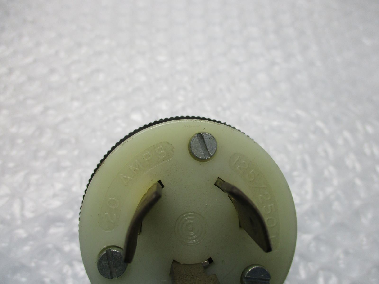 HUBBELL 20AMP 125/250V PLUG NSNP