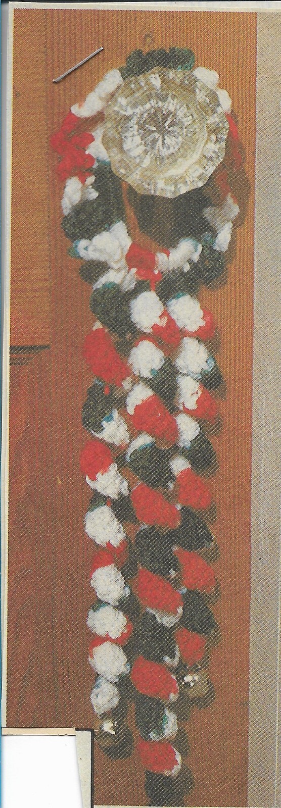 vintage, Jingle Bell Doorknob Hanger crochet pattern instructions
