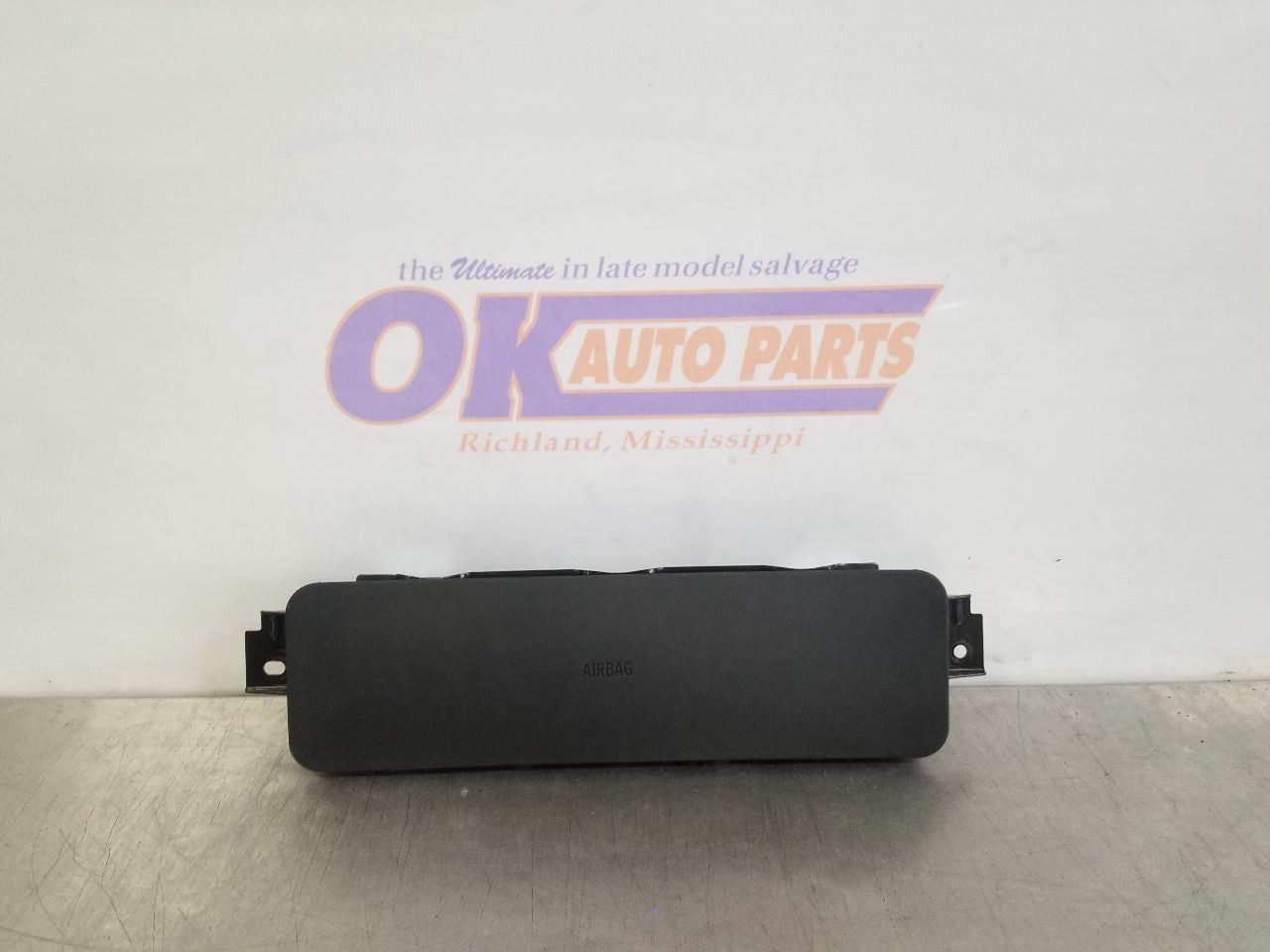 22 2022 BMW X3 SDRIVE 30I SRS KNEE FRONT RIGHT PASSENGER
