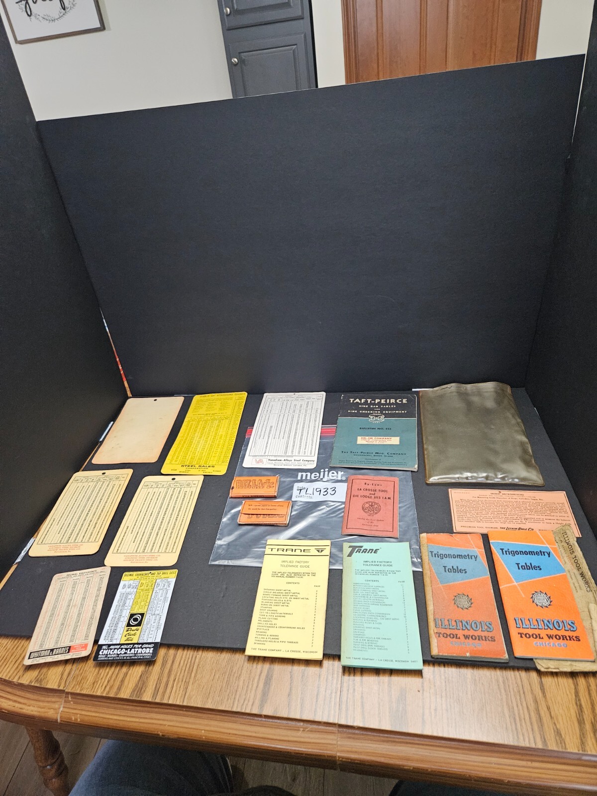 A LOT OF MACHINIST ADVERTISING CHARTS & OTHER MISC.(TL1933)