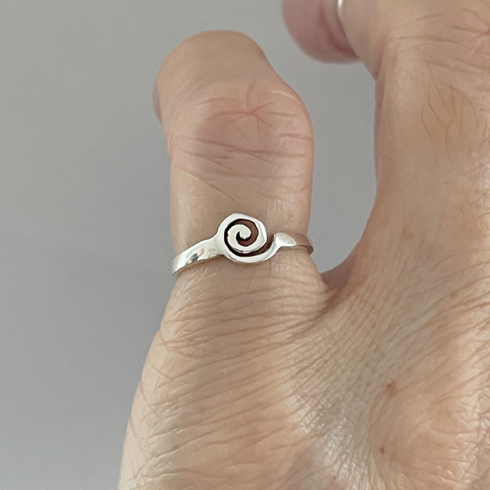 Sterling Silver Swirl Toe Ring, Silver Ring, Spiral Ring, Boho Ring