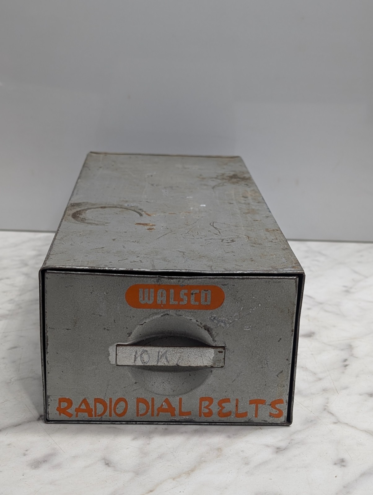 VINTAGE RADIO DIAL BELTS WALSCO - PARTS DISPLAY BOX - COOL ADVERTISING!