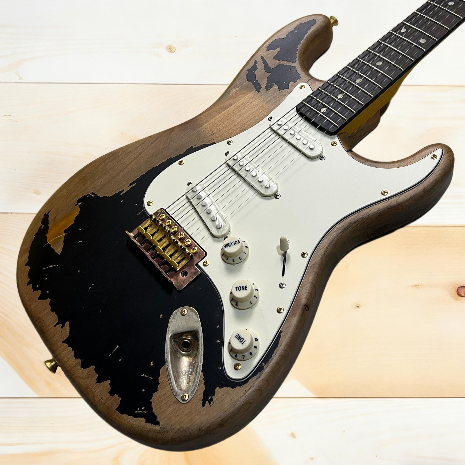 Aged ST Electric Guitar Black Color Golden Hardware Rosewood Fretboard
