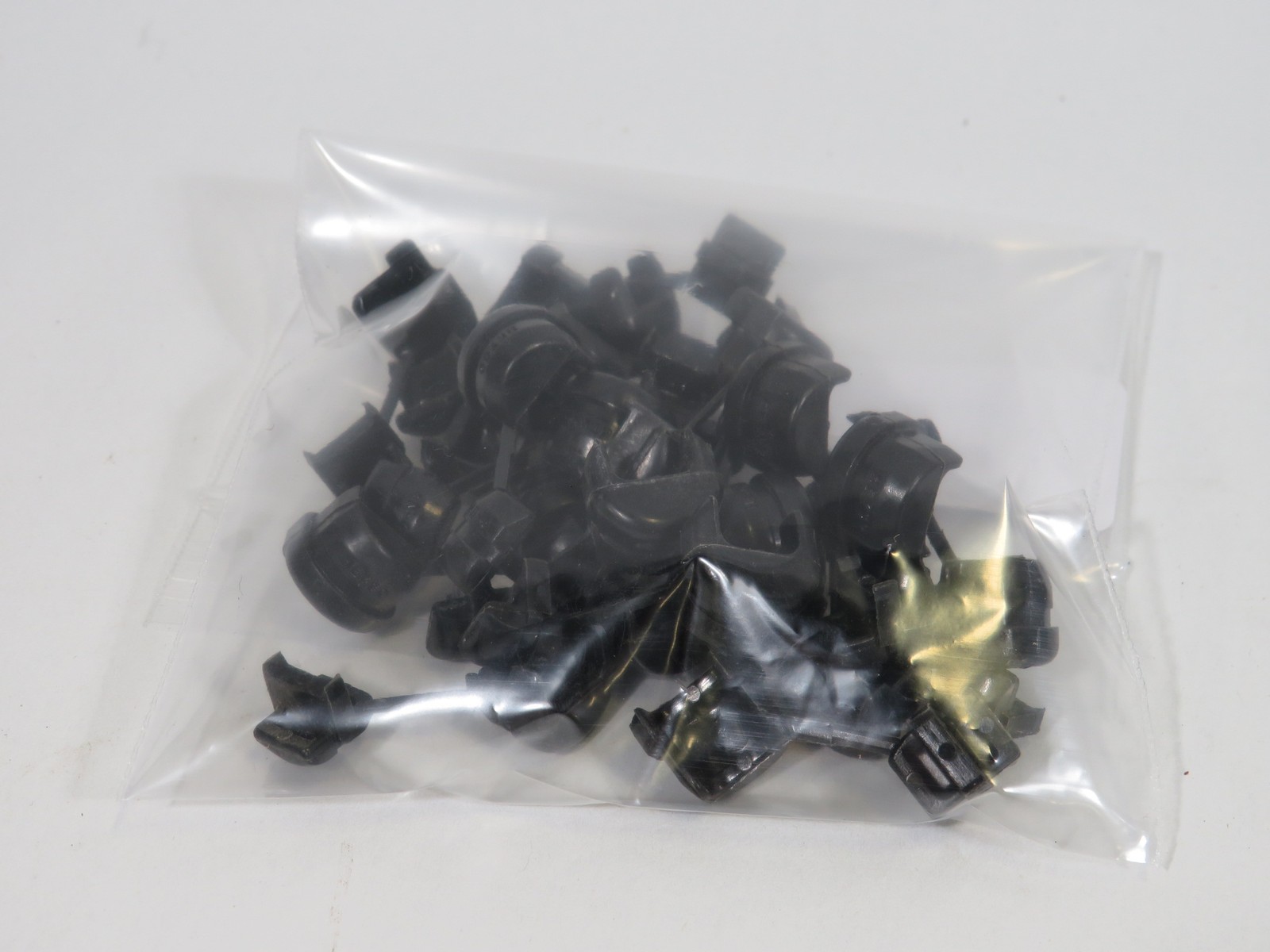 Heyco SR-4N-4 Strain Relief Bushing Alt P/N 1120 Lot of 20 NOP