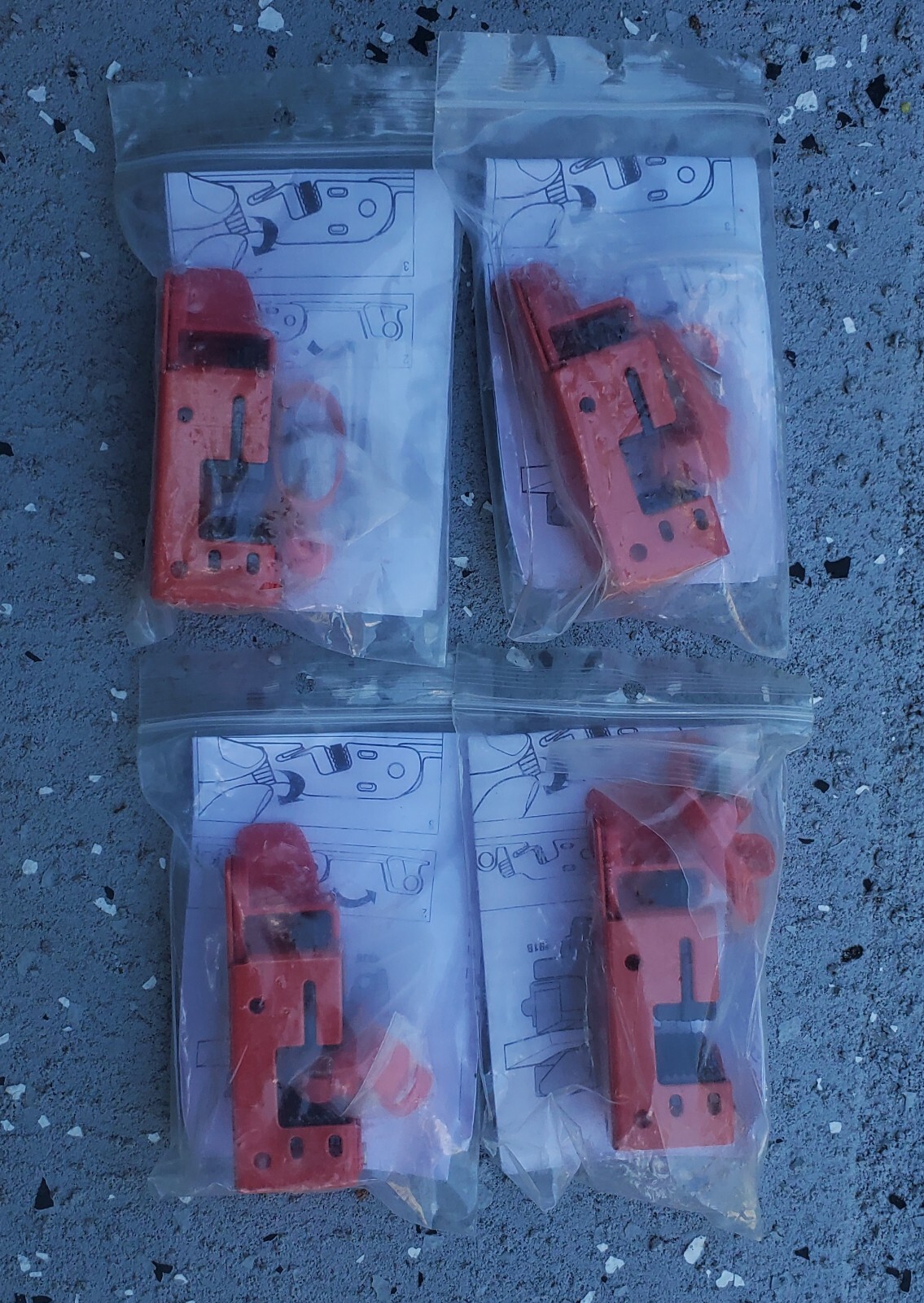 master lock assorted circuit breakers lockout