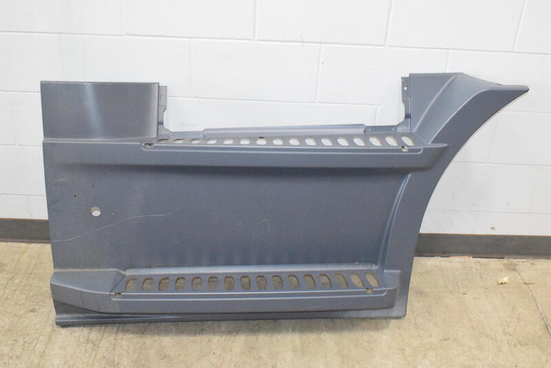 Fairing A22-75713-016 for Freightliner Cascadia 116 (607-11753)