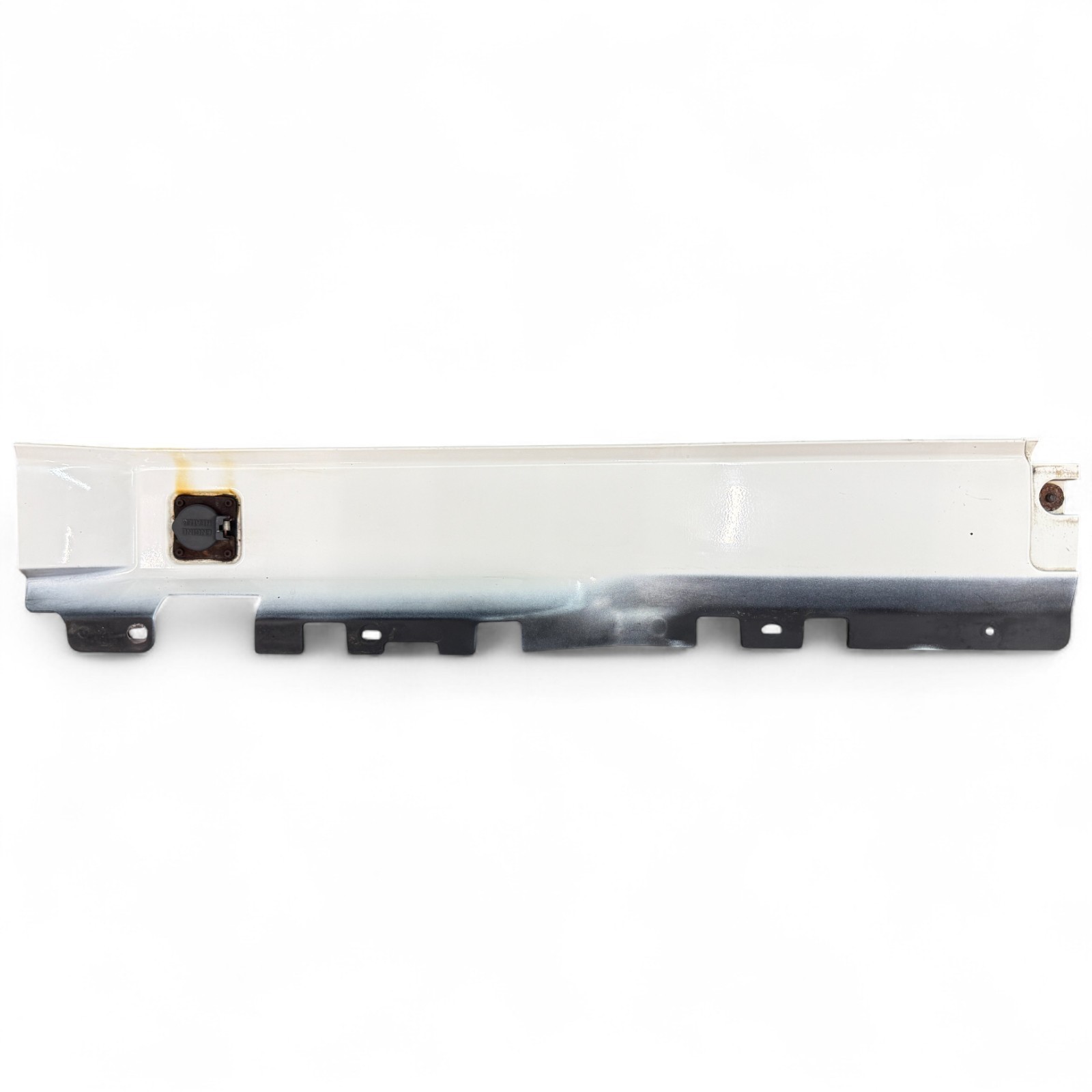 2015 VOLVO VNL 670 FRONT LEFT FAIRING SKIRT COVER PANEL 20941708 WHITE
