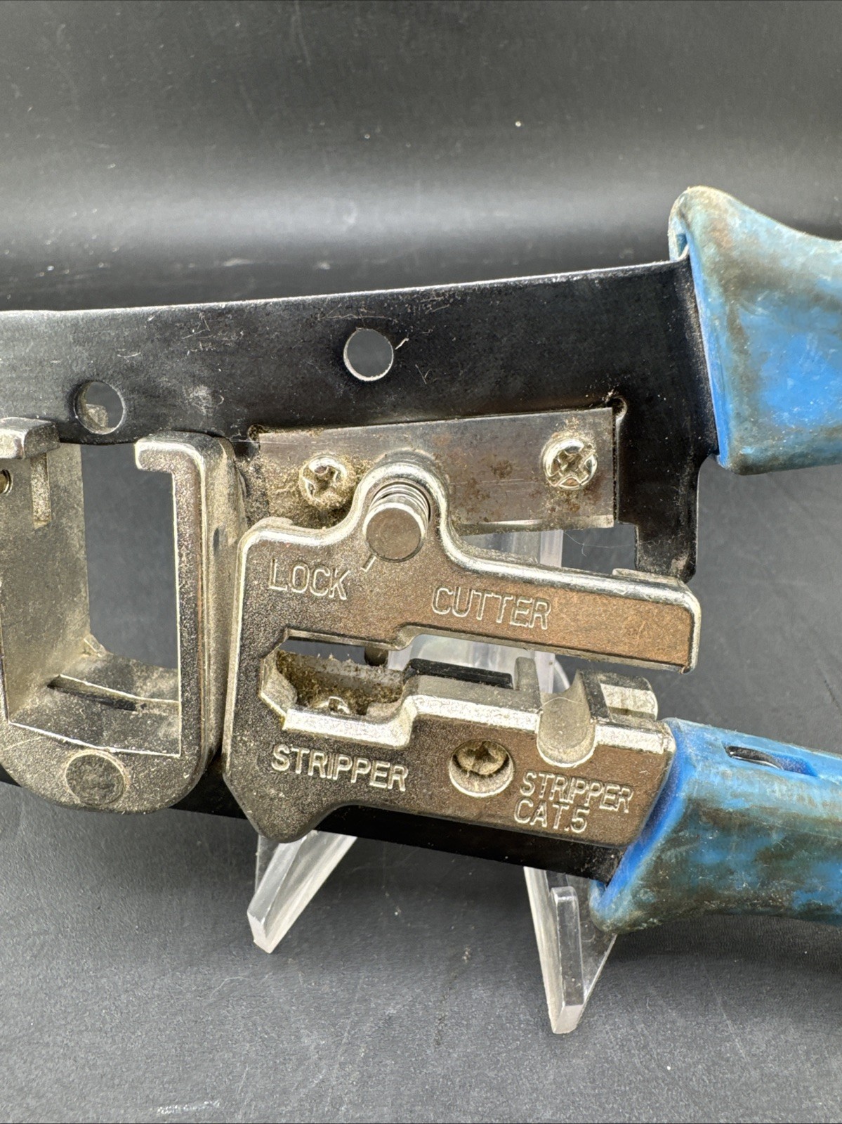 Vintage Blue Handle Wire Stripper Cutter Tool Cat5 Lock Cutter Stripper
