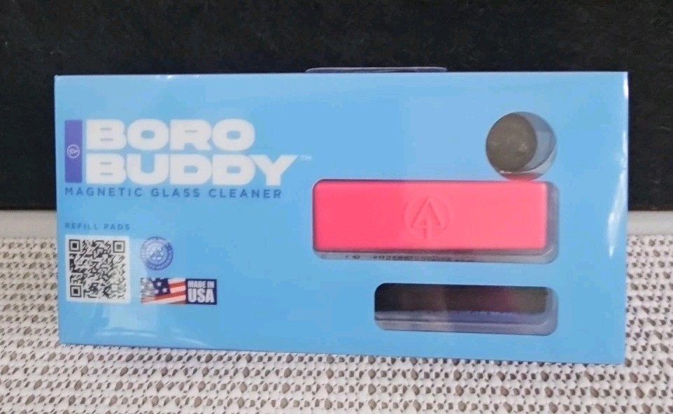 BoroBuddy - Magnetic Glass Cleaner Red