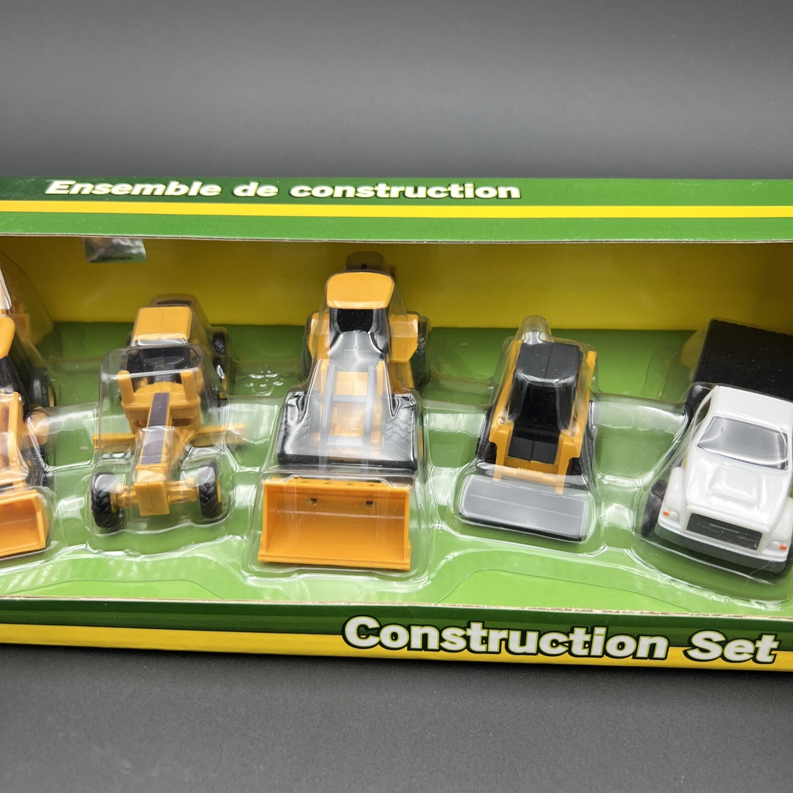 2009 Ertl John Deere 5-piece Construction Set