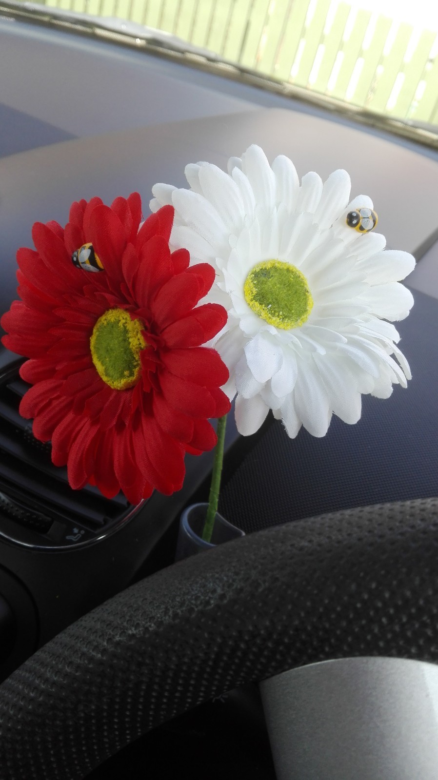 2 x Gerbera Dashboard Daisy Flowers -Red & White for VW Car Vase + Free Gift UK
