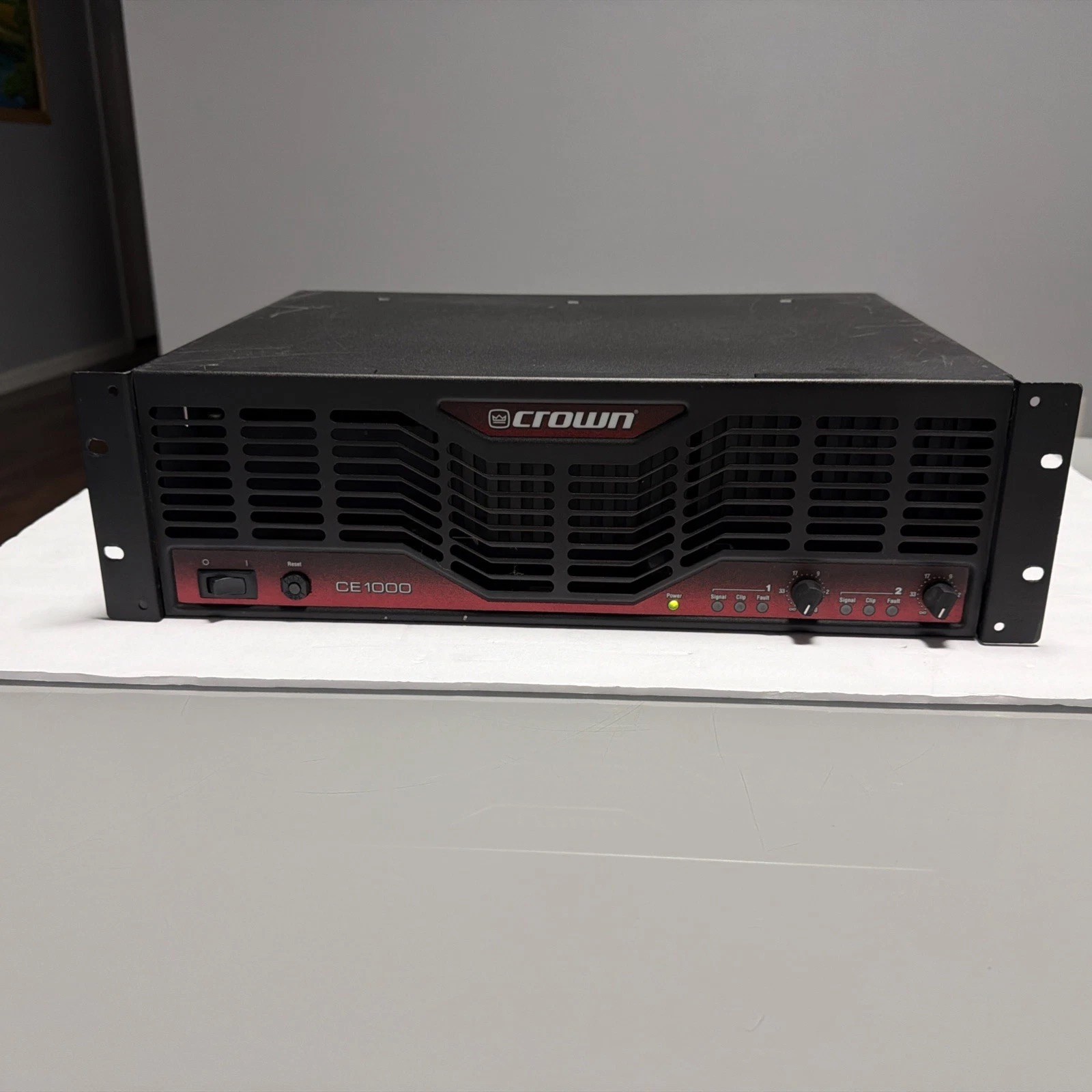 Crown CE1000 2-Channel Rack Mount Professional Power Amplifier for parts