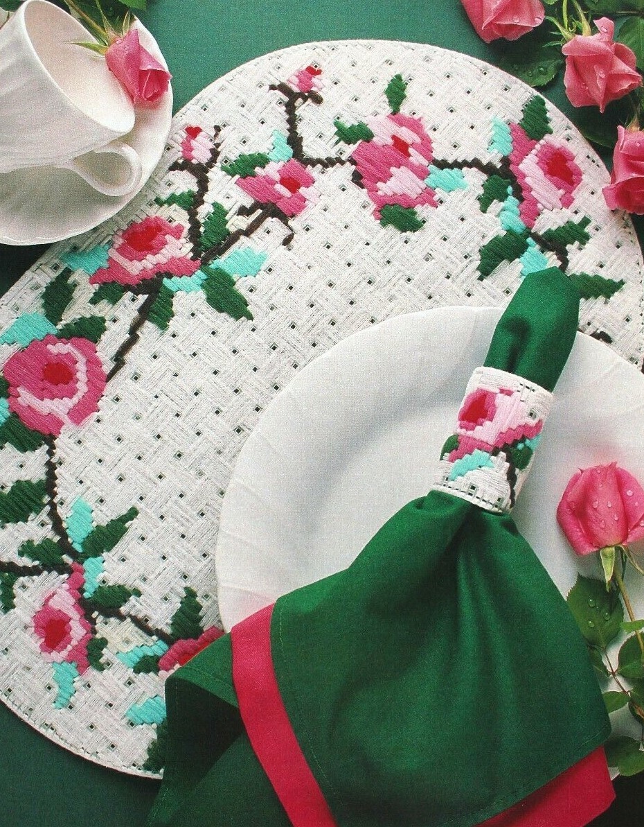 Rose PlaceMat Set Plastic Canvas Embroidery Pattern Craft Annie 1994