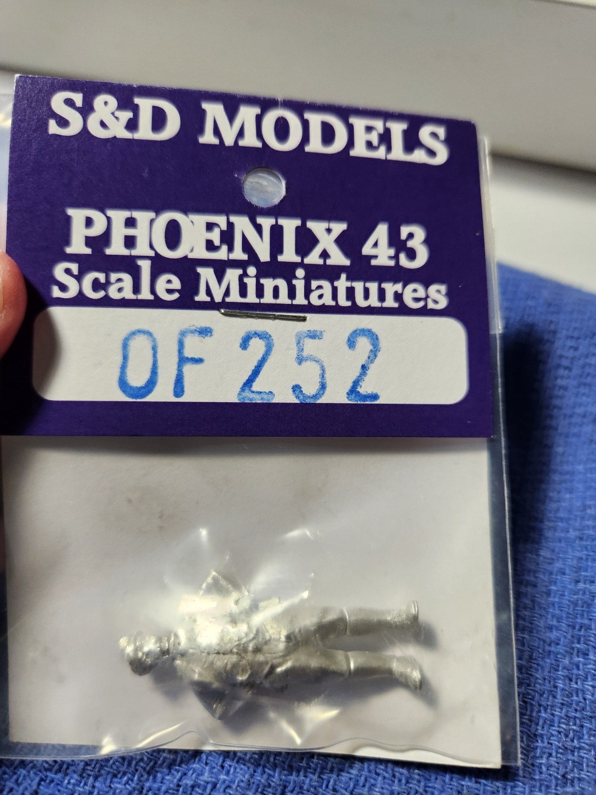 S&D Models Phoenix 43 OF 252-	Farmer (hands on hips)