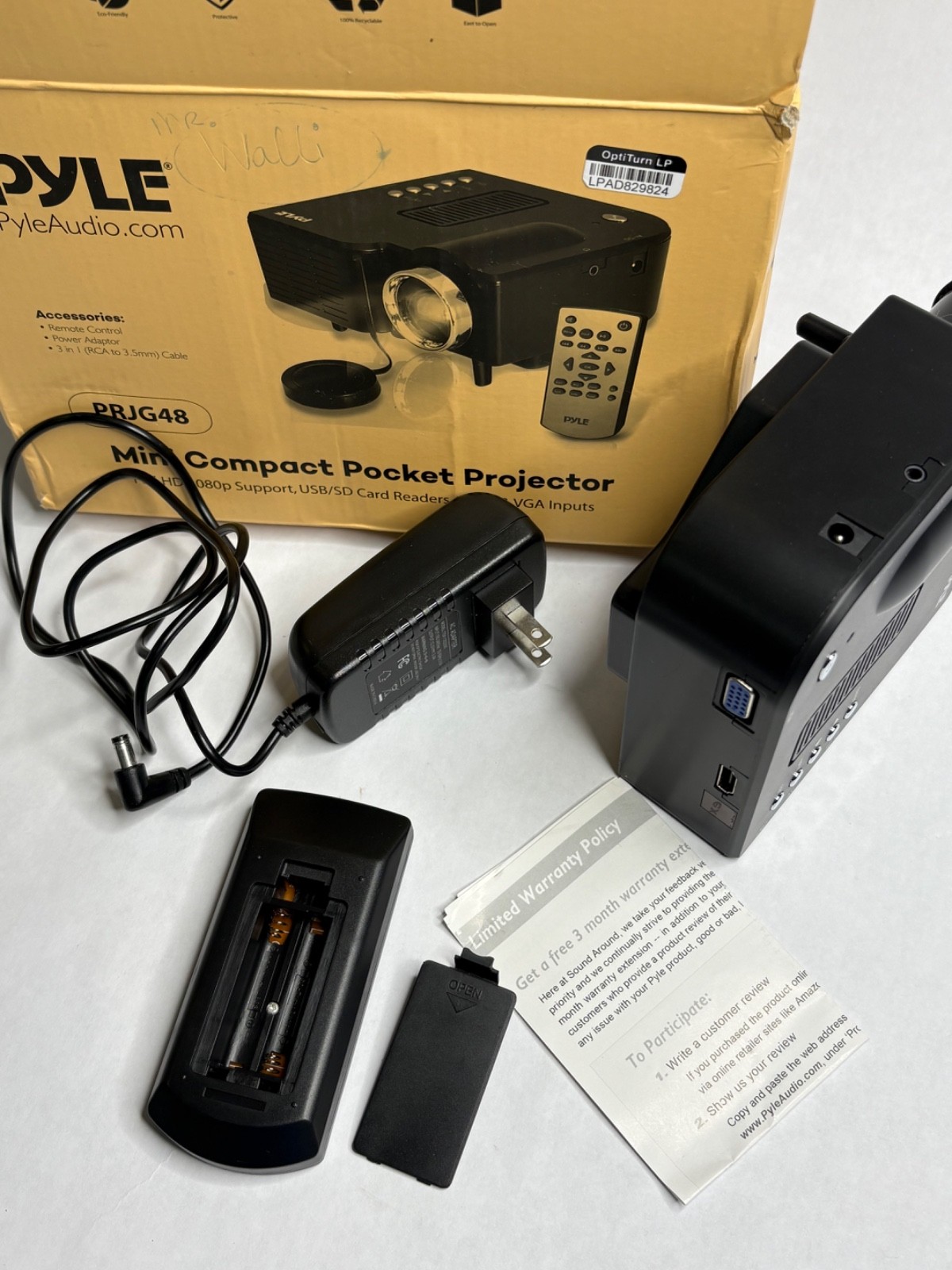 PYLE PRJG48 Mini Compact Pocket Projector Full HD 1080p Support NOB B1
