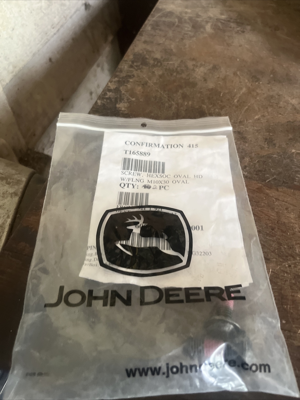 2 NOS John Deere OEM Oval Screws T165889