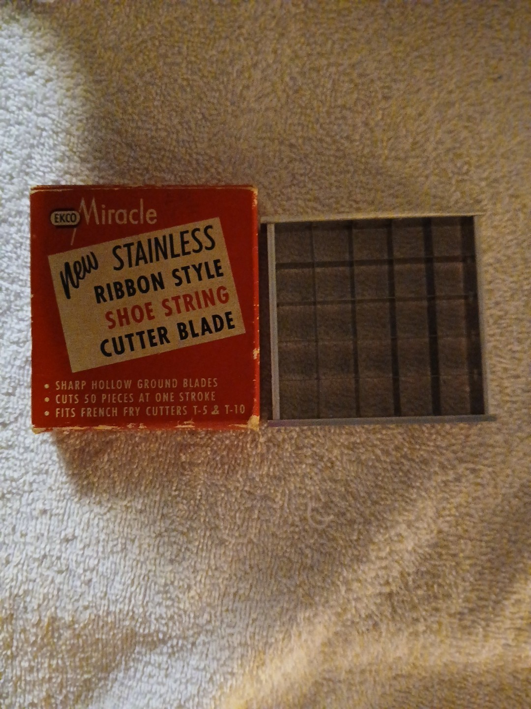 Vtg Ekco Miracle Ribbon Style Shoe String Cutter Blade No.T-11