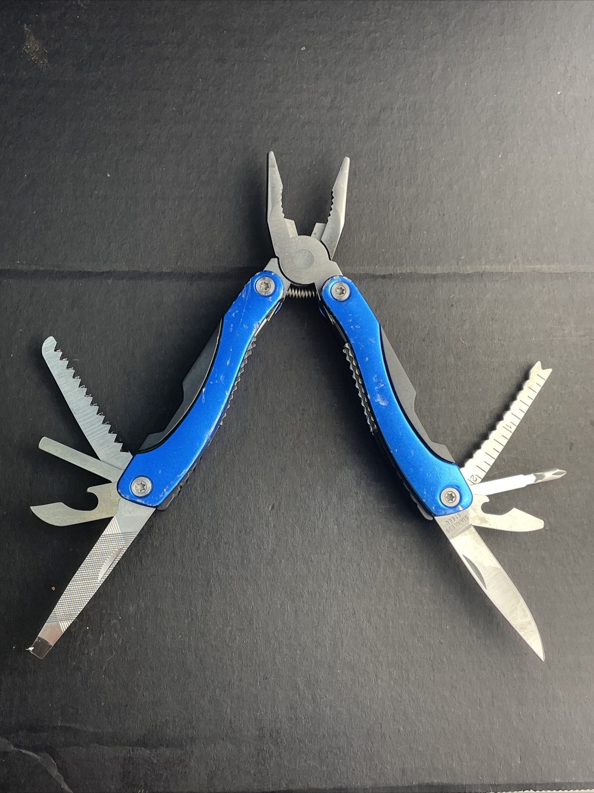 Pro-Master 15 In 1 Multi-Tool -Blue And Black Multitool