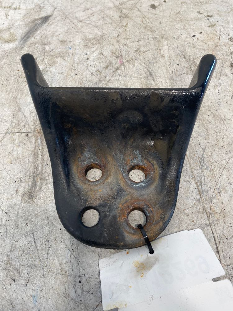 2013 Freightliner Cascadia Suspension Bracket 1615617000 (641-12269)