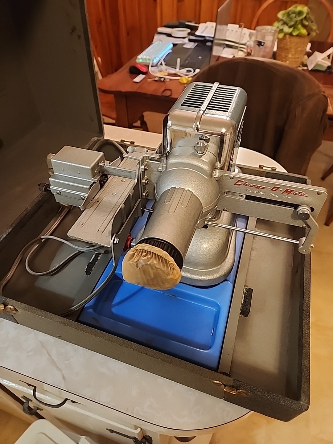 Vtg Viewlex V-33 Slide Projector w/ Change-O-Matic Slide Holder + Case Tested