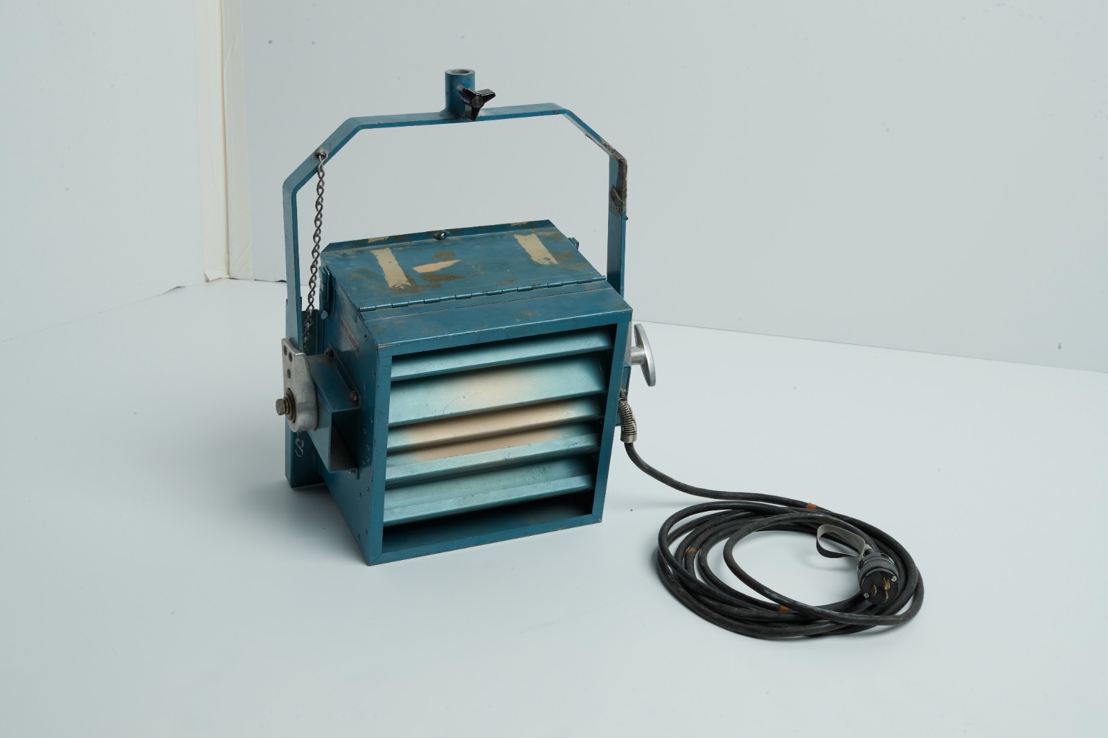 COLORTRAN, STAGE LIGHTING, SINGLE-BROAD, MODEL: LQBM-10, 120 VAC/DC @ 8.3 AMPS