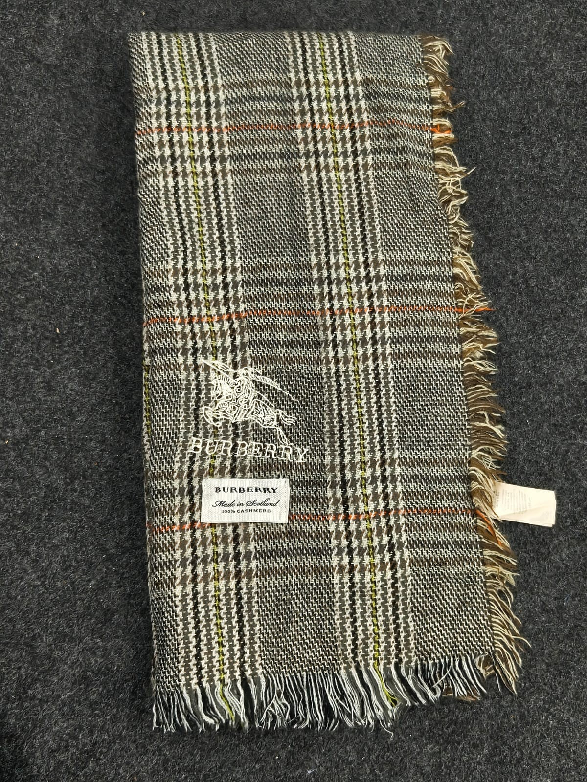 Burberry Rectangle 100% Cashmere Scarf Shawl Wrap
