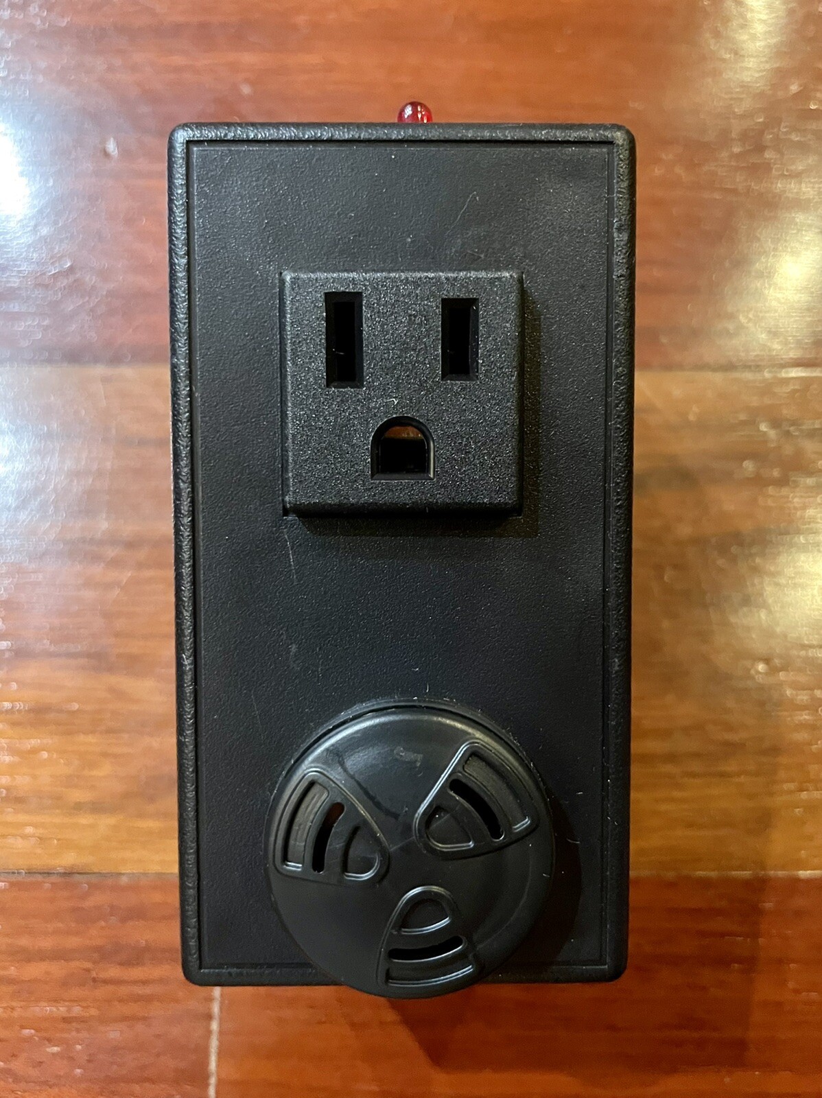Gizmo Engineering Power Fail Alarm with Flashlight (PFA-4)