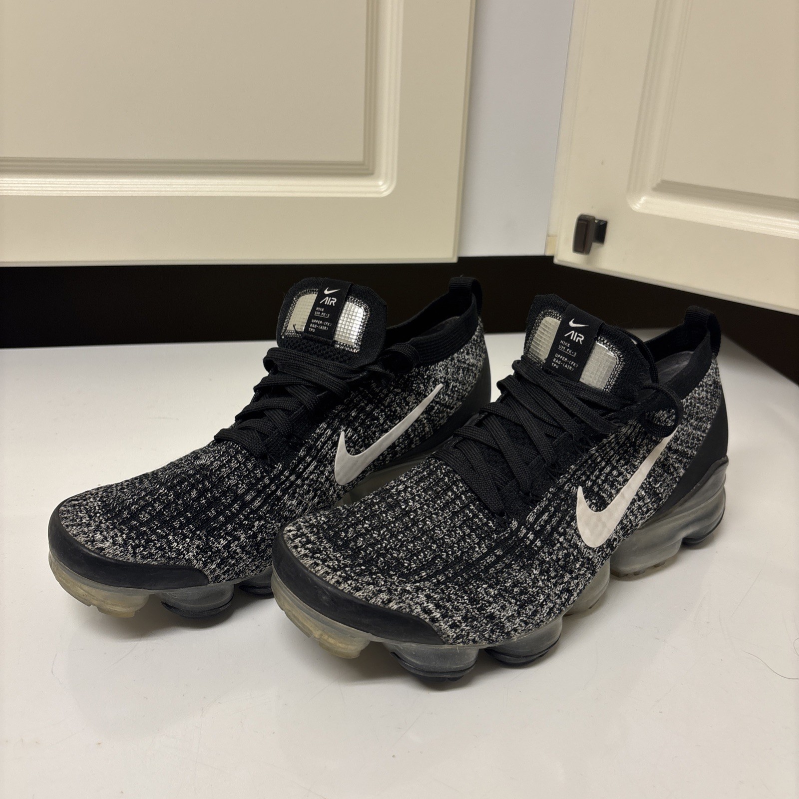 Nike Air Vapormax Flyknit 3 Shoes Mens Size 10.5 Black Oreo Sneakers AJ6900-002