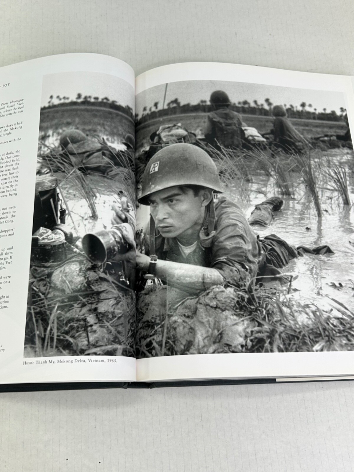 Requiem : By Photographers Who Died In Vietnam & Indochina Book