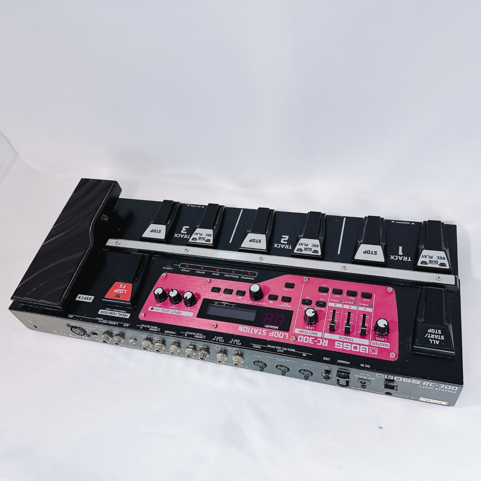 BOSS RC-300 Effector Loop Station Looper Guitar Effect Pedal used