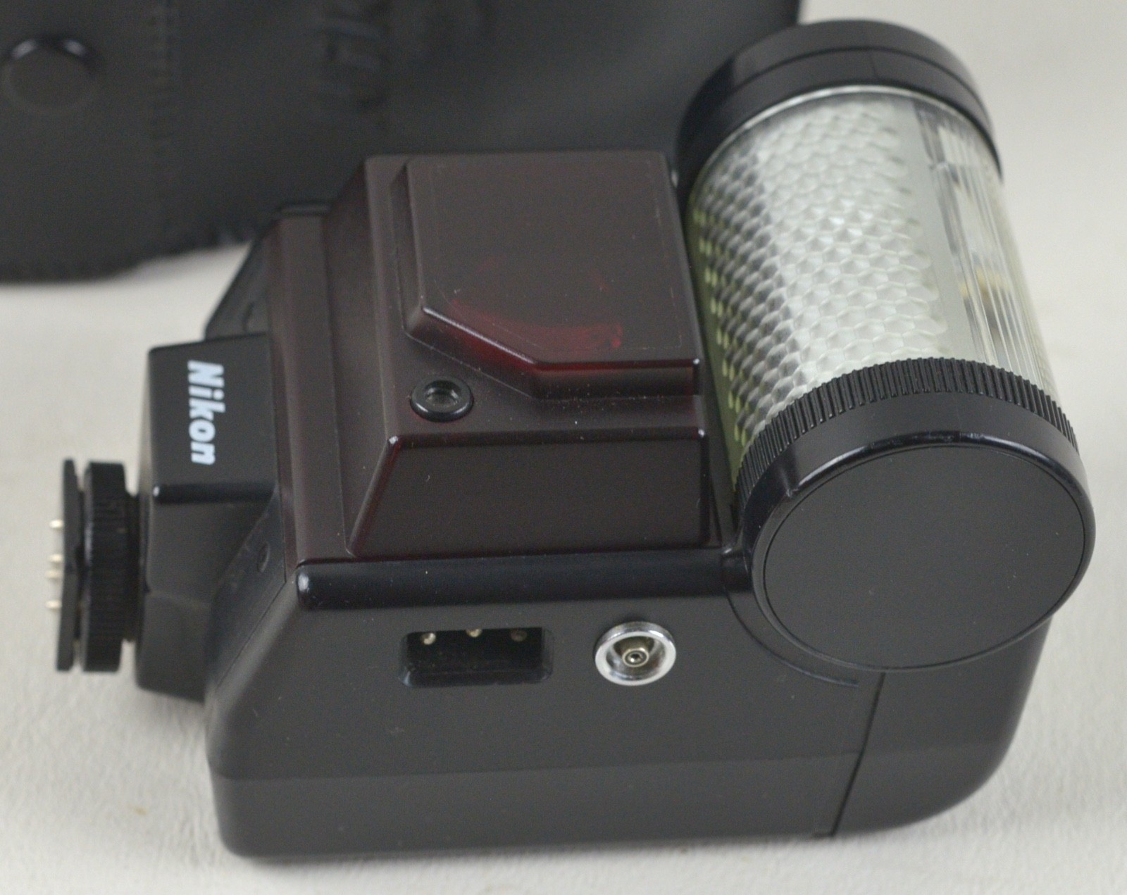 Nikon SB-20 Speedlight Electronic Camera Flash - Japan w/ Case SS-20
