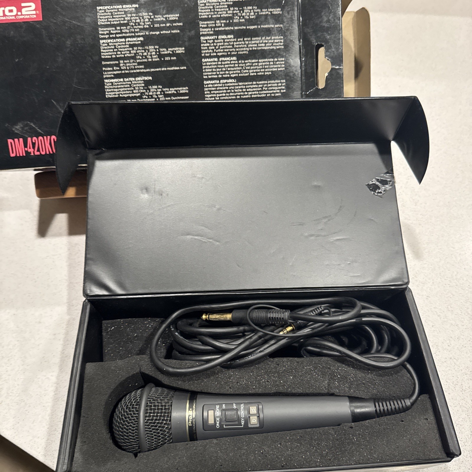 Karaoke Pro 2 Dynamic Microphone DM-420KC