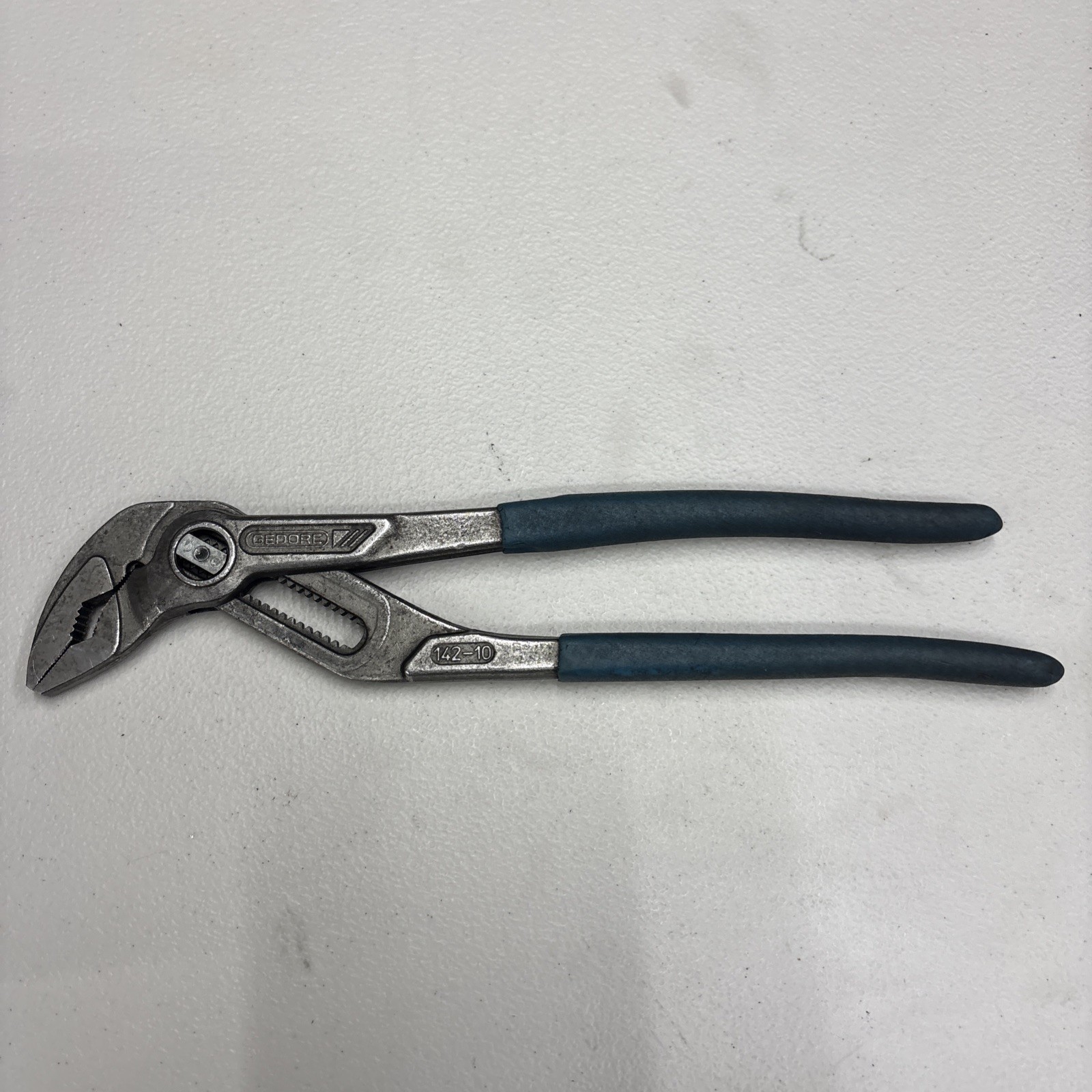 Gedore 142-10 Universal Pliers 15 Settings 10”