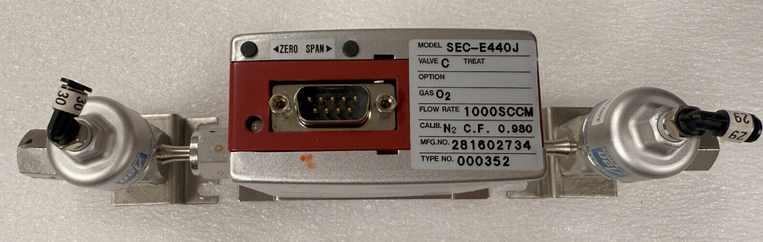 SEC-E440J Mass Flow Controller 1000 sccm Calibrated for O2