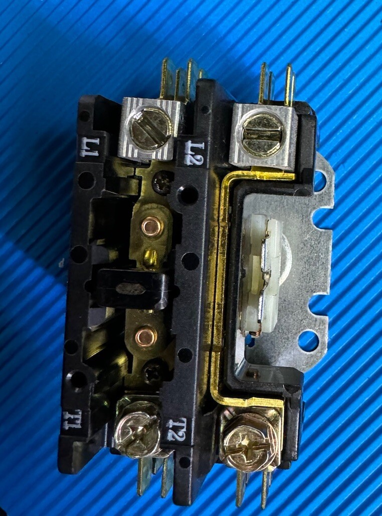 129696 Miller Replacement 24 AC Contactor rated 25 Amp 1 Pole  (NEW)