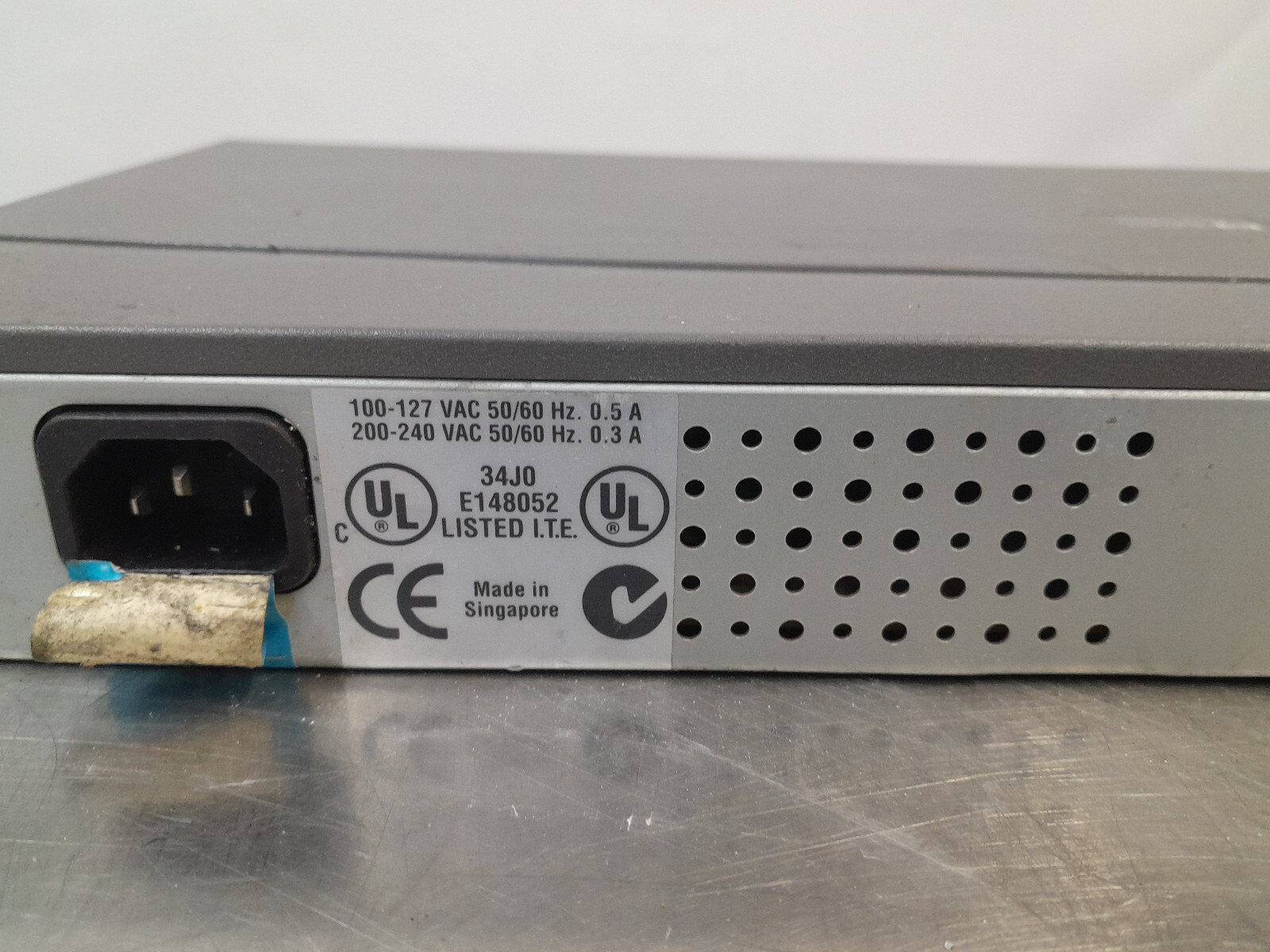 HP J3302A ProCurve 10BT Hub 24 Switch
