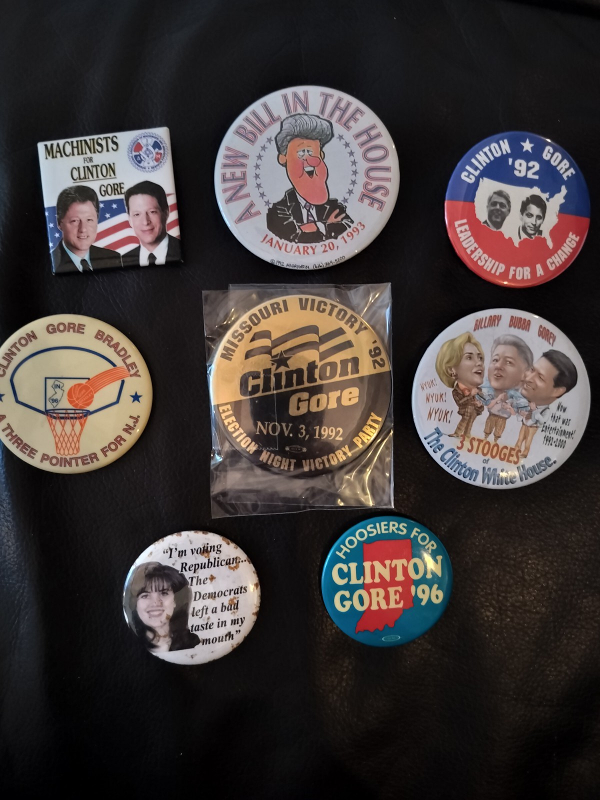 Bill Clinton/Al Gore Themed Buttons (Pro And Anti) 8 Political Pinback Buttons