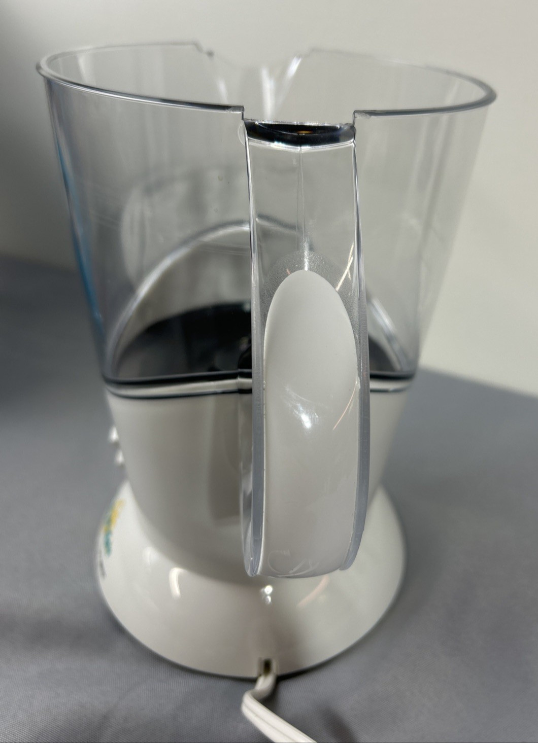 Mr. Coffee Cocomotion HC4 Automatic Hot Chocolate Maker 4 Cup Cocoa Quick & Easy