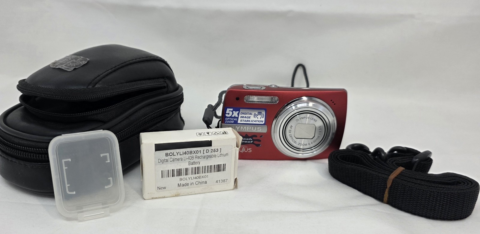 Olympus Stylus 820 8.0MP Compact Camera Red With Battery — TESTED WORKING
