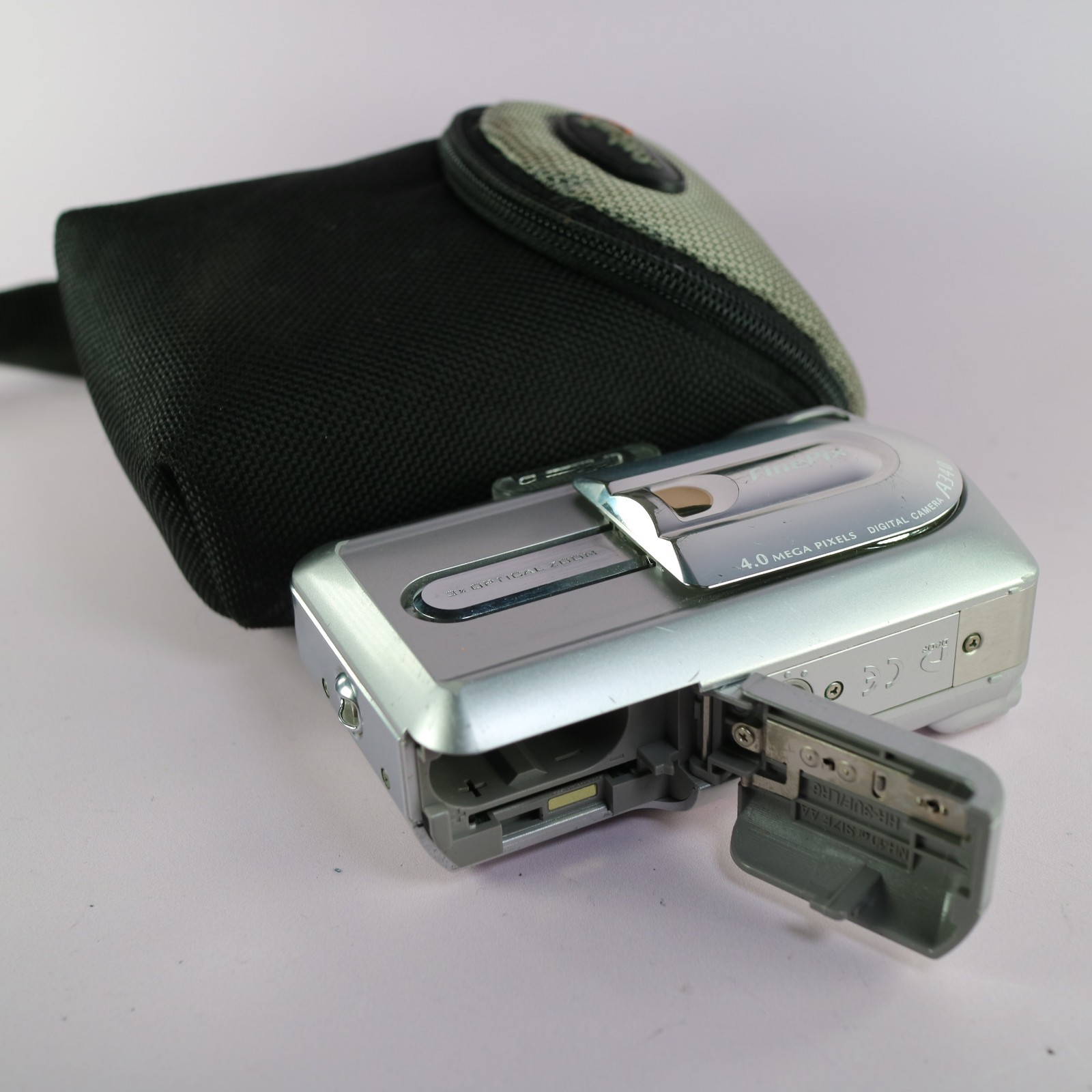 Fujifilm FinePix A340 4.0MP Compact Digital Camera Silver Tested
