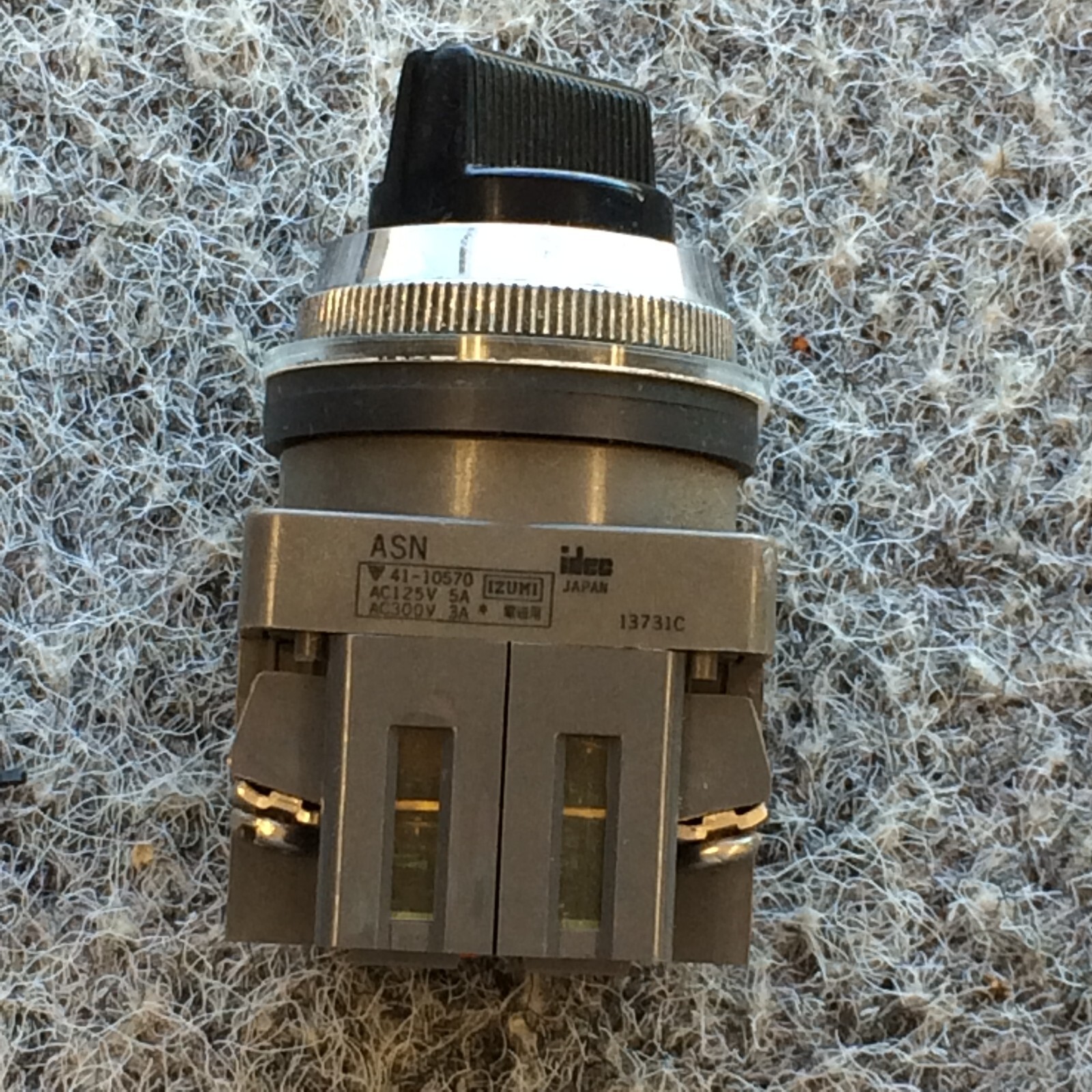 Izumi 41-10570 ASW Toggle Switch