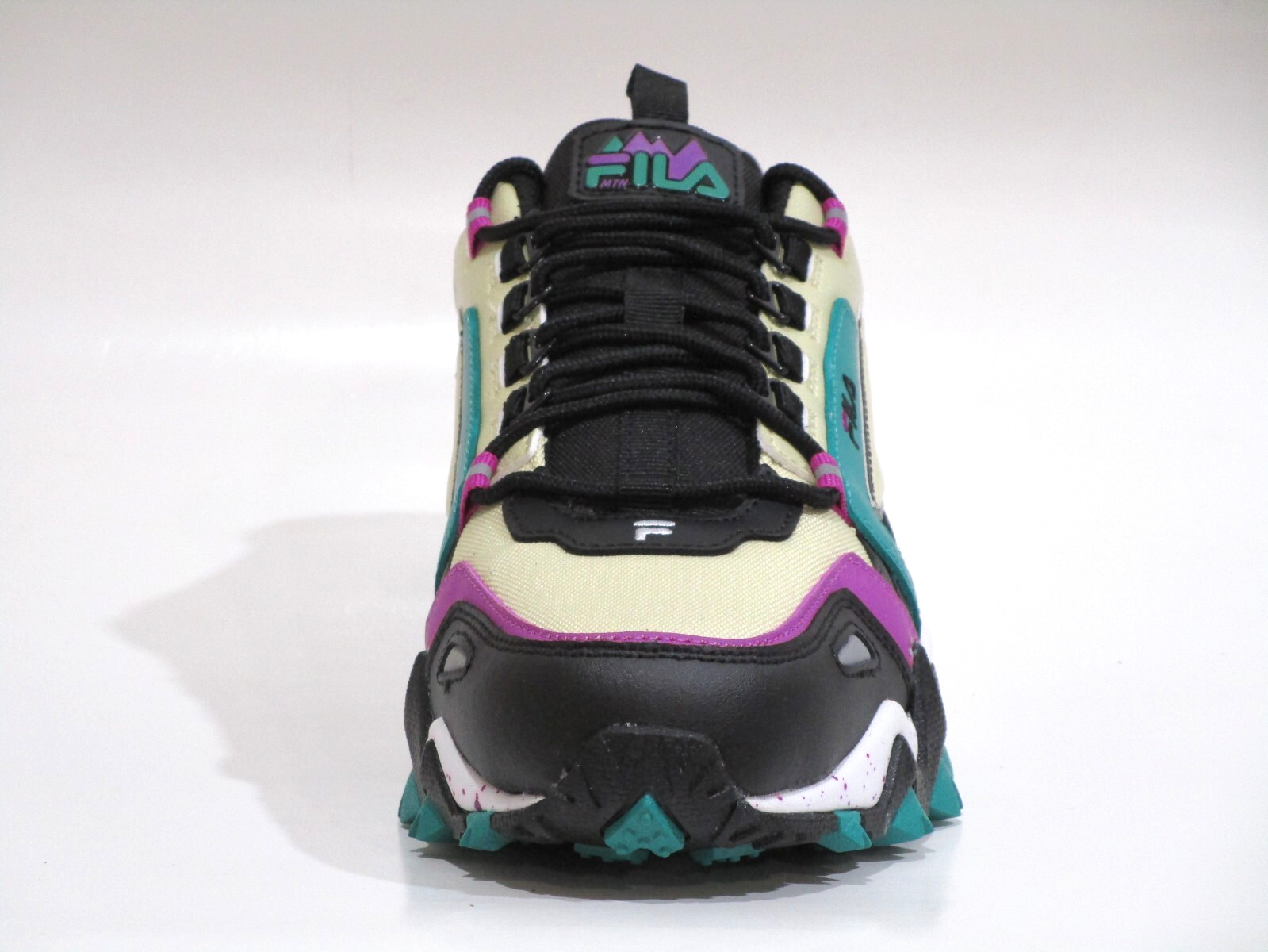 Fila Men's Oakmont TR 1JM00654-017 Sneaker Shoes, Size 8.5 M US