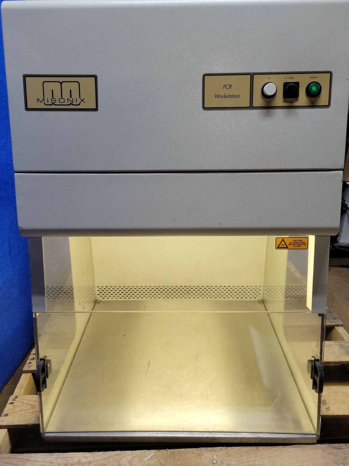 Mystaire MISONIX PCR Workstation Fume Hood PCR 6 24x20x20 Workspace Tested