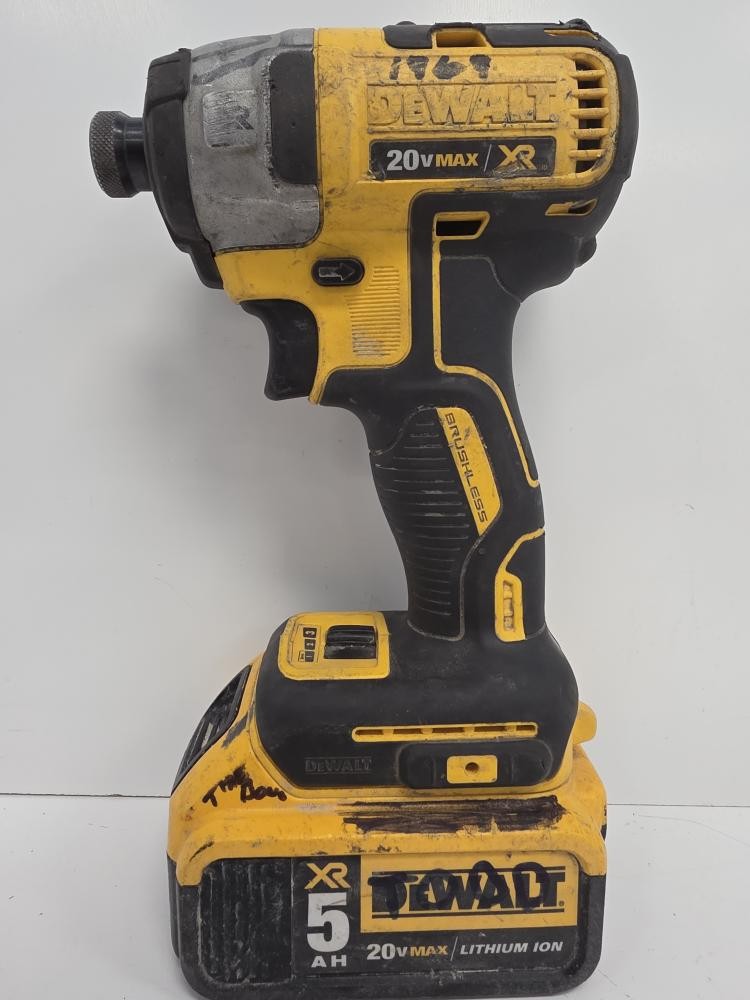 DEWALT DCF887 DRIVER W/5AH BATT (P10024433)