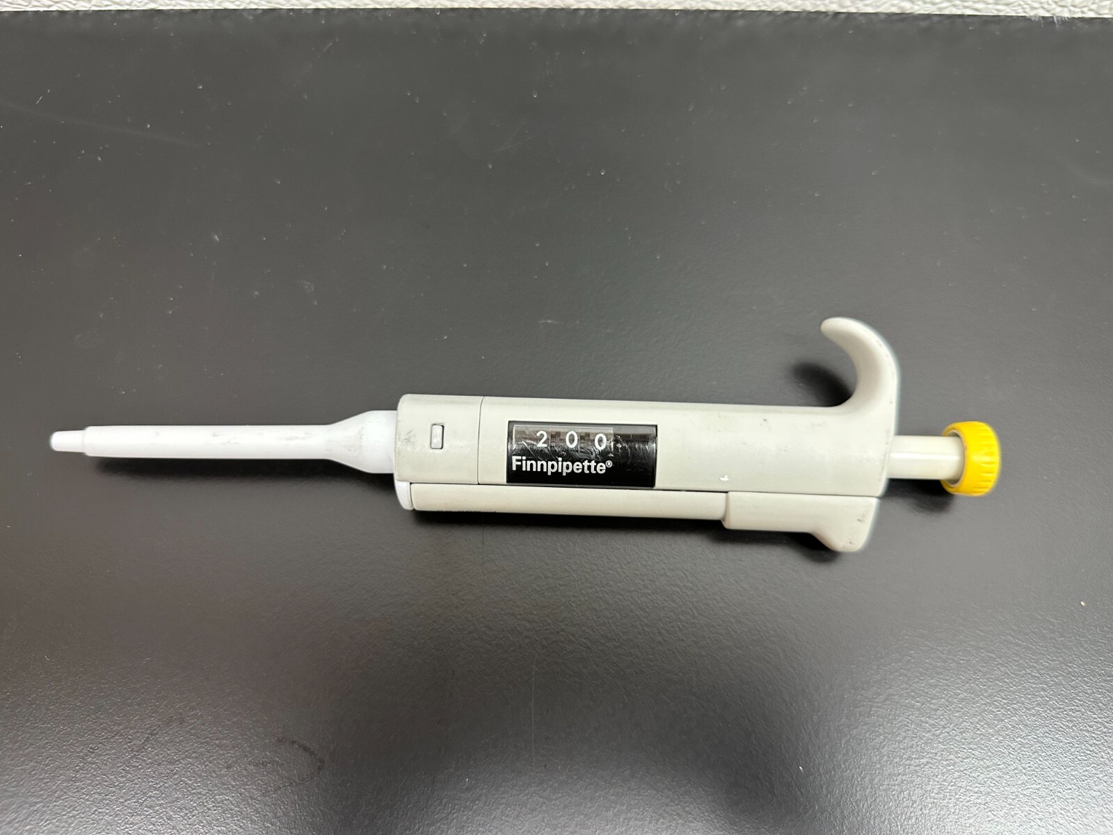 Thermo Electron U41802 4500 Finnpipette 20-200uL Pipette Tip Single Channel