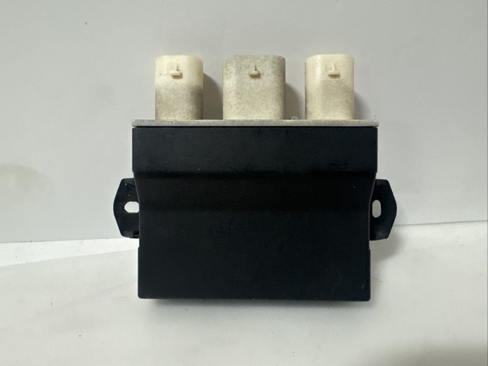 Mercedes-Benz Rear Trunk Switching Sensor Module A2229051005