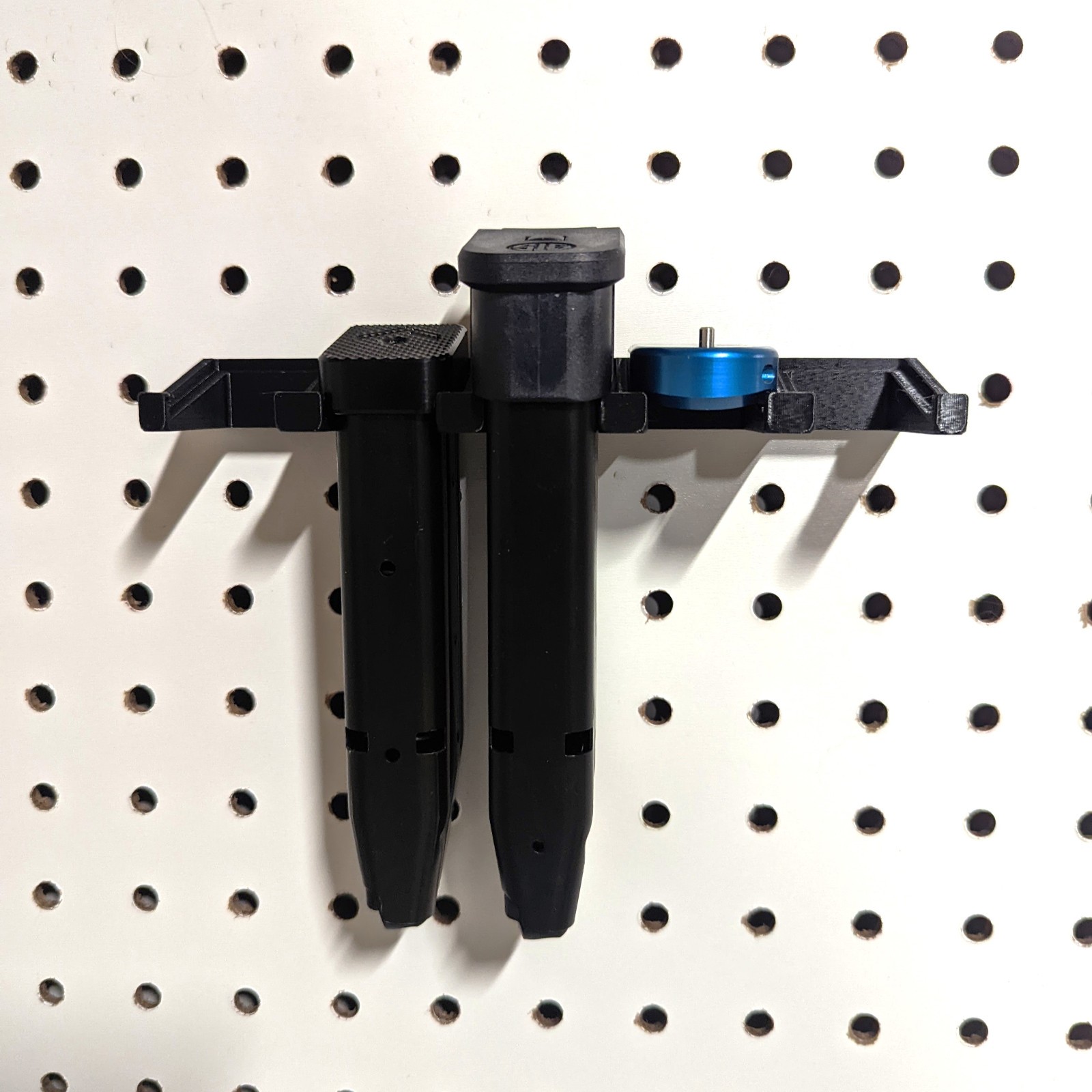 Mount for Sig P224 / P320 9mm Mags - Pegboard | Magazine Holder Storage Rack