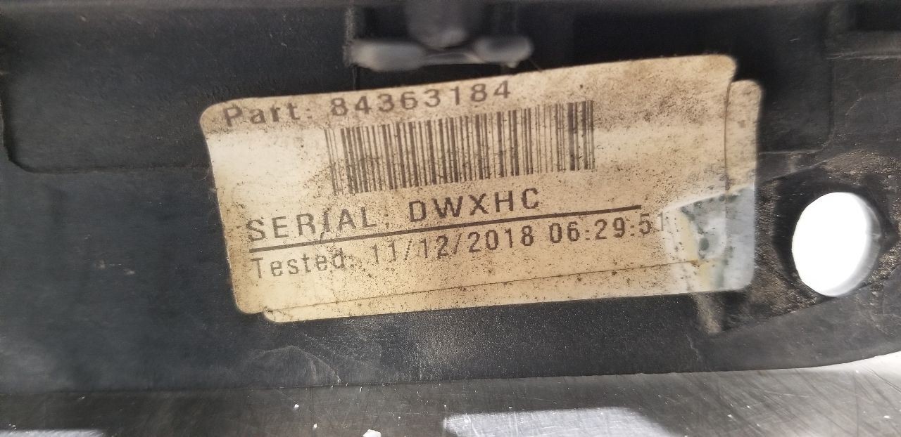 18 GMC SIERRA 1500 5.3L AIR SHUTTER